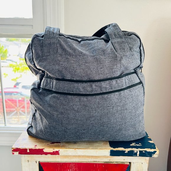LUG Puddle Jumper Packable Tote Bag - Picture 4 of 14